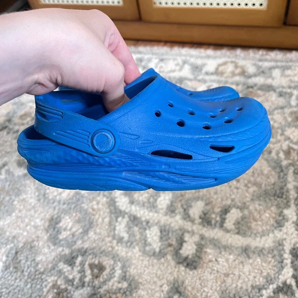 Crocs‎ Toddler Size C10 Boy Baya Clogs Slip-On Blue Pool Hiking Sandal Water